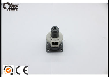 PC YNF01359 Điều khiển chính Van dài Bộ phận máy xúc Hitachi Giảm màu đen